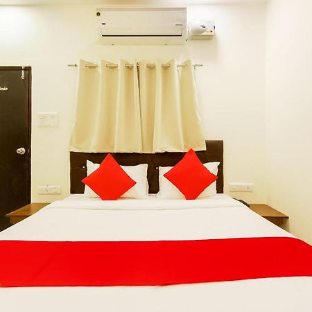 Oyo Flagship 30861 Hotel Velocity Vijay Nagar Indore Eksteriør billede