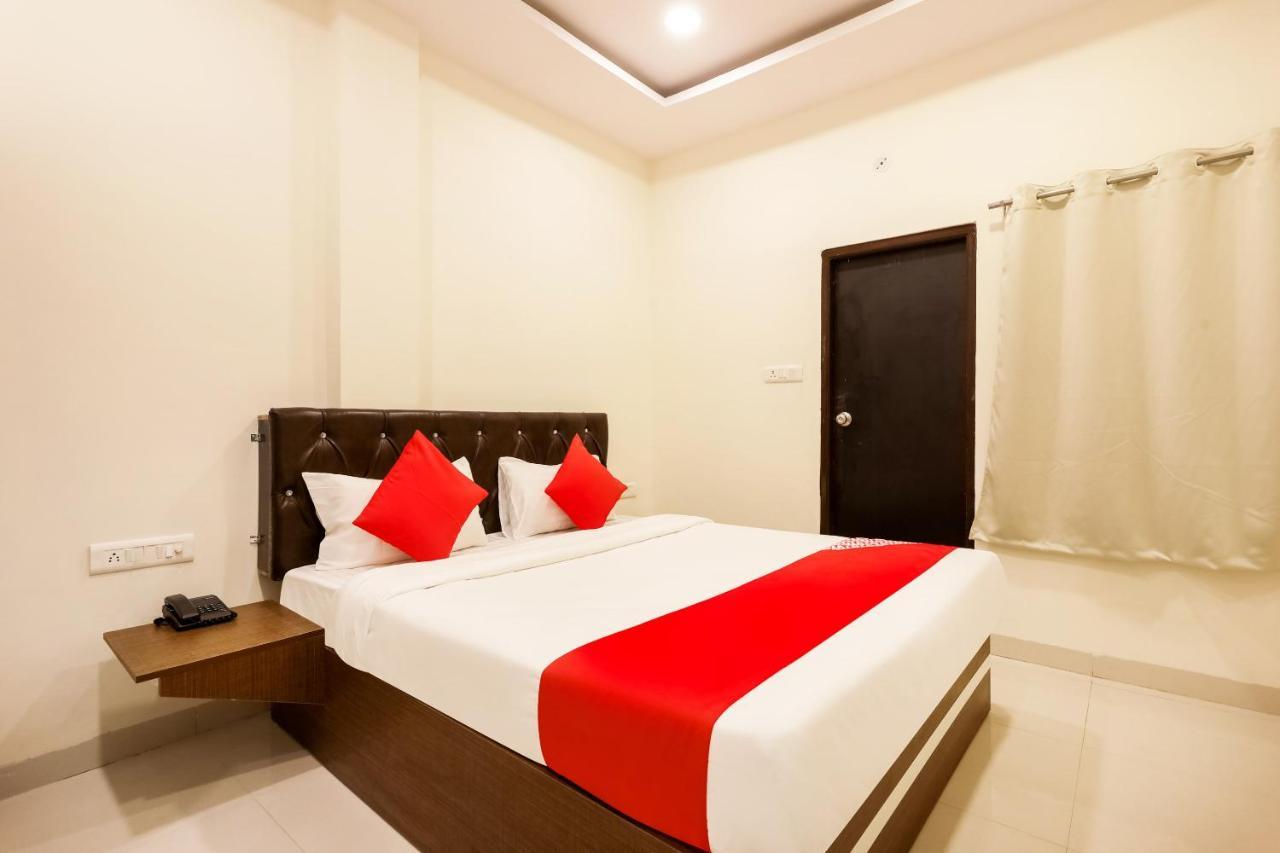 Oyo Flagship 30861 Hotel Velocity Vijay Nagar Indore Eksteriør billede