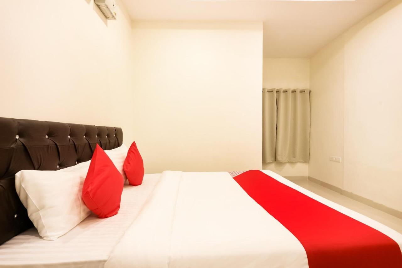 Oyo Flagship 30861 Hotel Velocity Vijay Nagar Indore Eksteriør billede