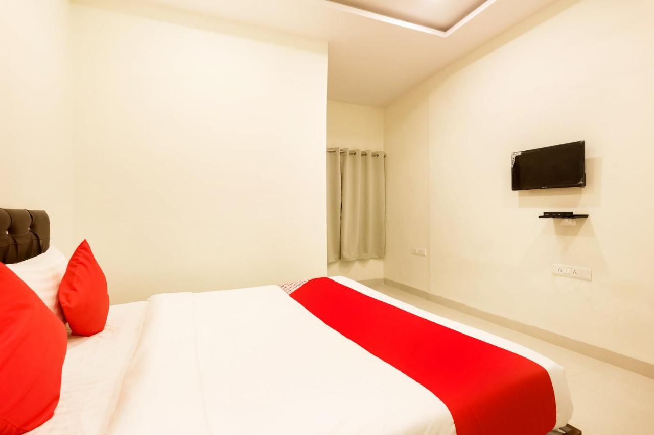 Oyo Flagship 30861 Hotel Velocity Vijay Nagar Indore Eksteriør billede